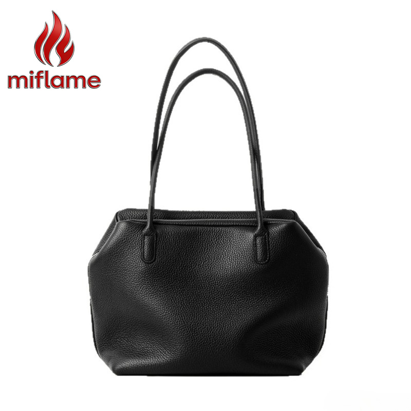 Luxury Bags Logo - Borsa a Spalla da Donna Elegante