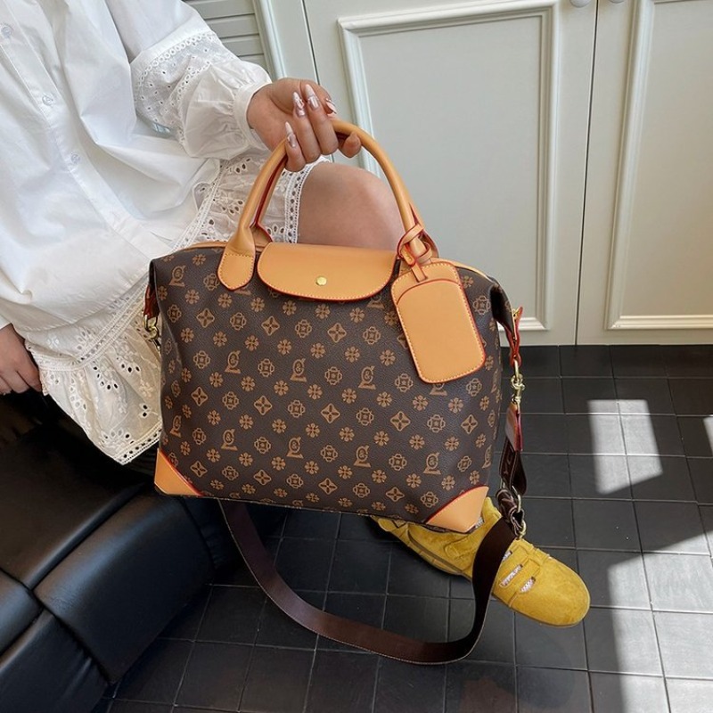 Elegante Borsa Fasciatoio da P - Luxury Bags Logo recensione e prezzo