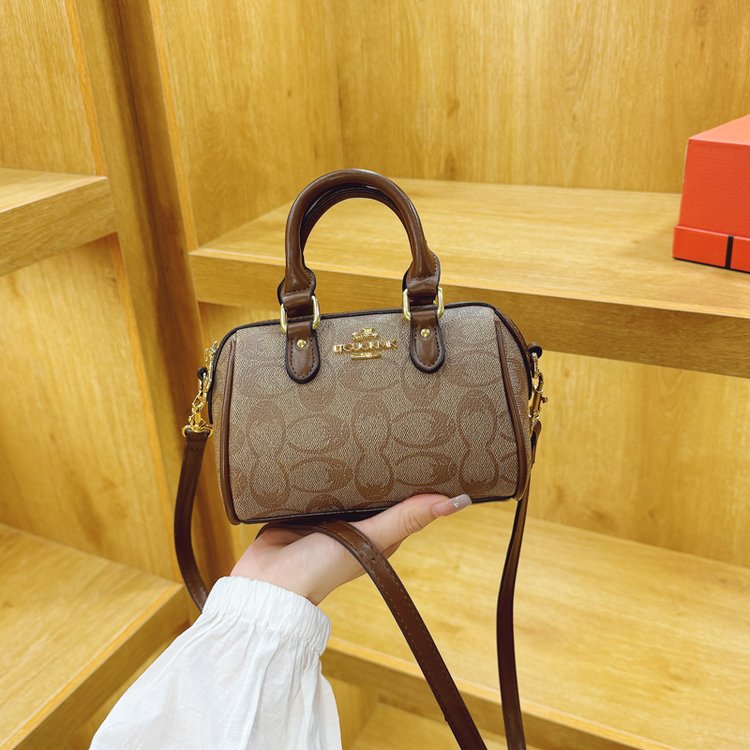 Borsa fasciatoio vintage di lu - Luxury Bags Logo recensione e prezzo