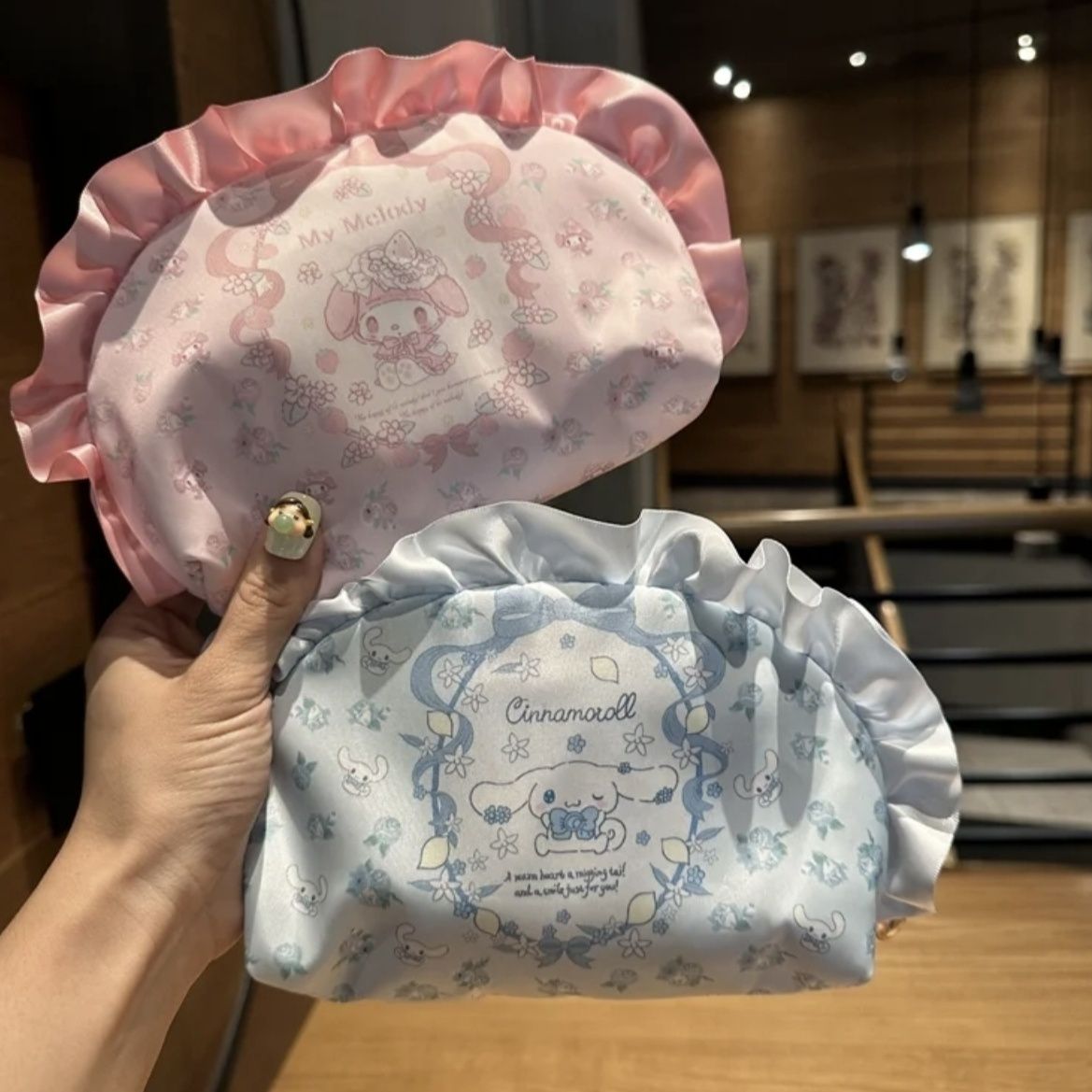 Nuova Borsa Cosmetica Sanrio K - Luxury Bags Edit recensione e prezzo