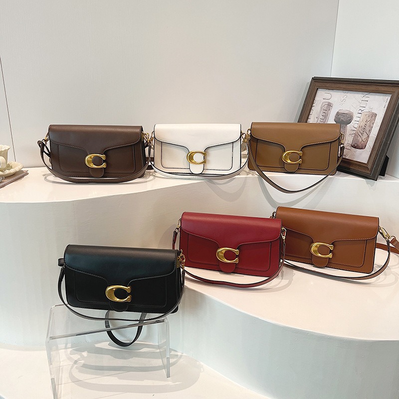 Nuova Borsa Quadrata Piccola d - Key Holder Leather Pouch recensione e prezzo