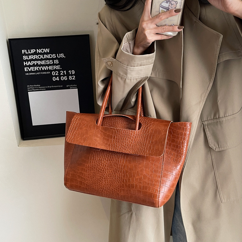 2024 nuovo in pietra modello g - Luxury Bags Edit recensione e prezzo